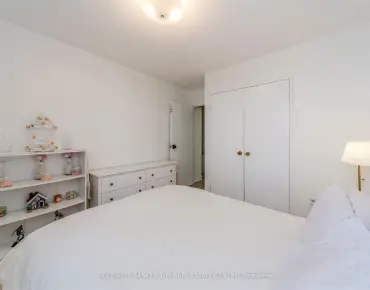 #1006-100 Dundalk Dr Dorset Park 2 beds 1 baths 1 garage 350000.00