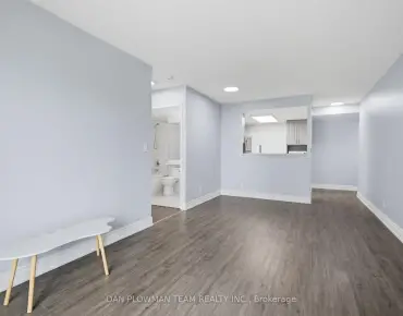 #913-8 Lee Centre Dr Woburn 2 beds 2 baths 1 garage 489000.00