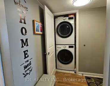 
#3307-190 Borough Dr Bendale 1 beds 1 baths 1 garage 499990.00        