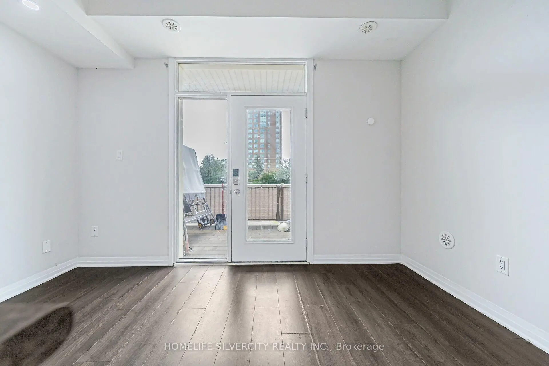 Toronto 共管镇屋