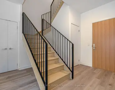 #131-156 Logan Ave South Riverdale 2睡房3卫生间1车位, 出售价格1180000.00加元