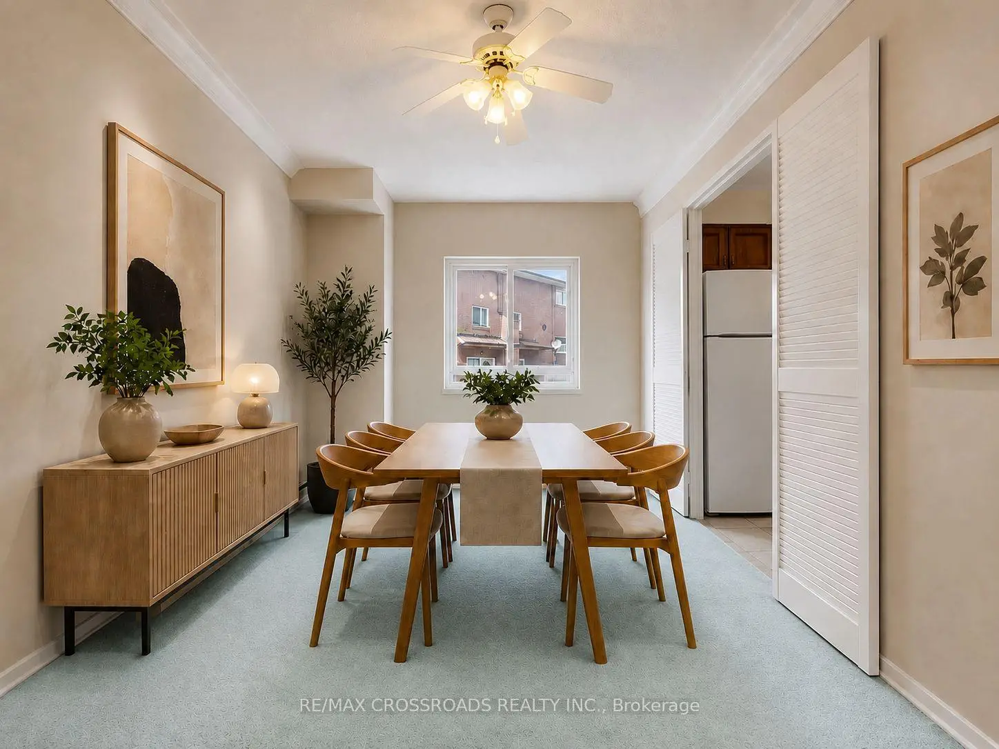 Toronto 共管镇屋