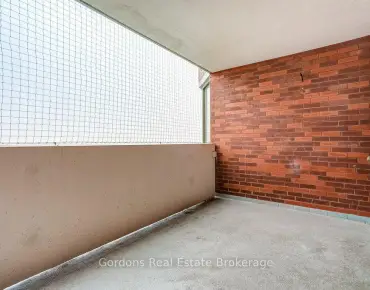 #1514-121 Ling Rd West Hill 1睡房2卫生间1车位, 出售价格339900.00加元