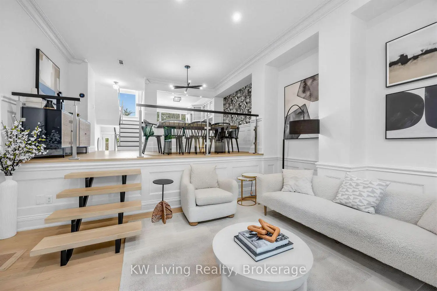Toronto 共管镇屋