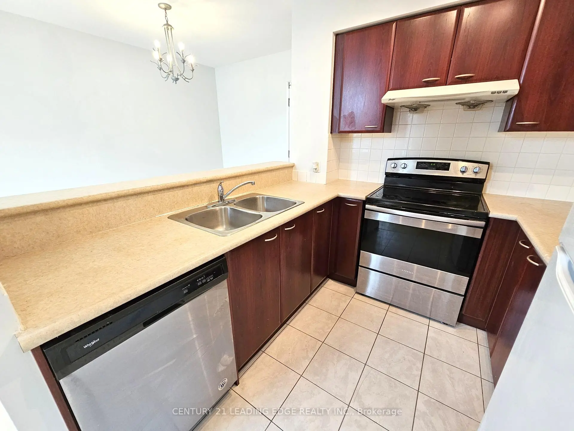 Toronto 共管镇屋