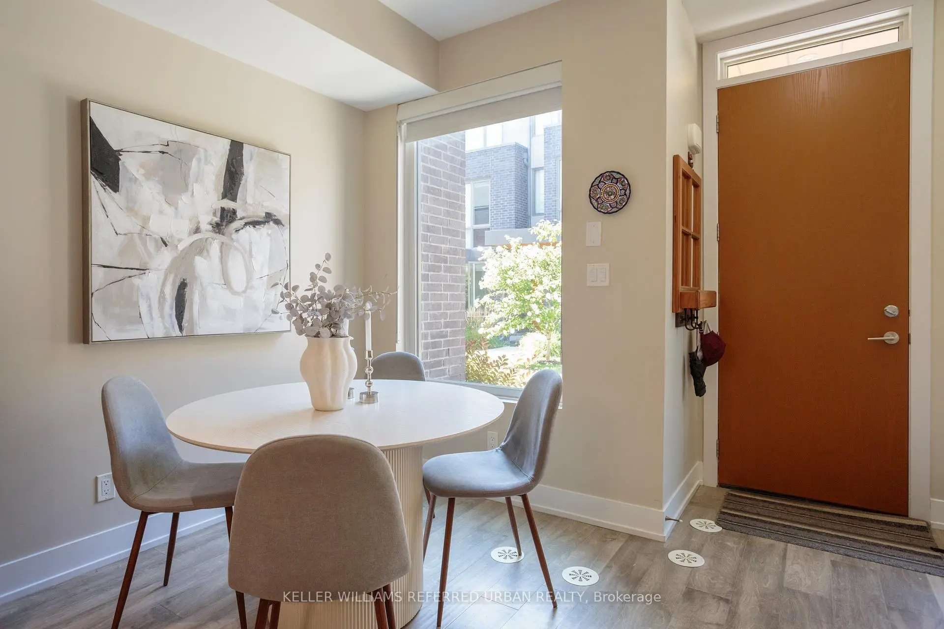 Toronto 共管镇屋