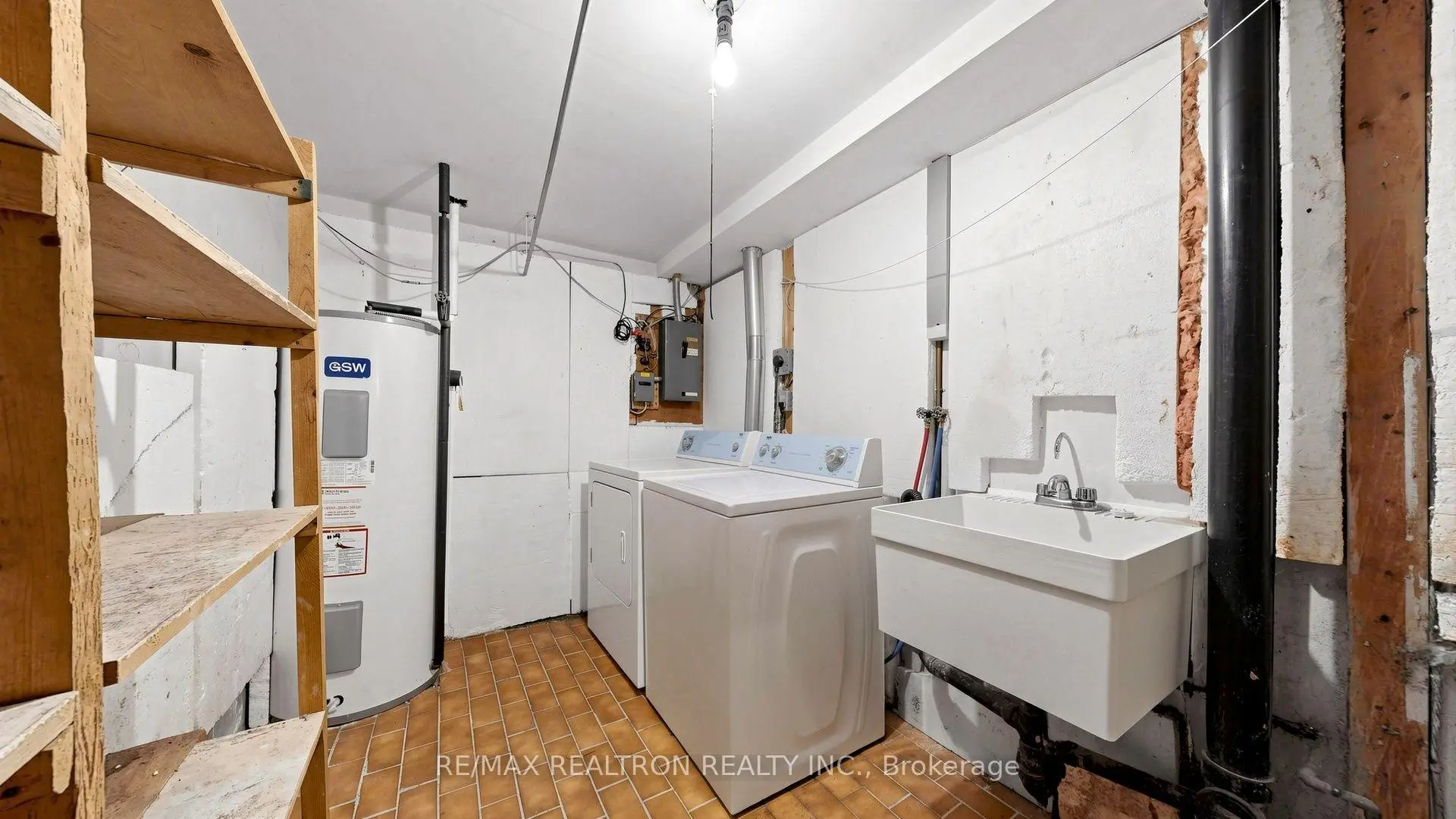 Toronto 共管镇屋