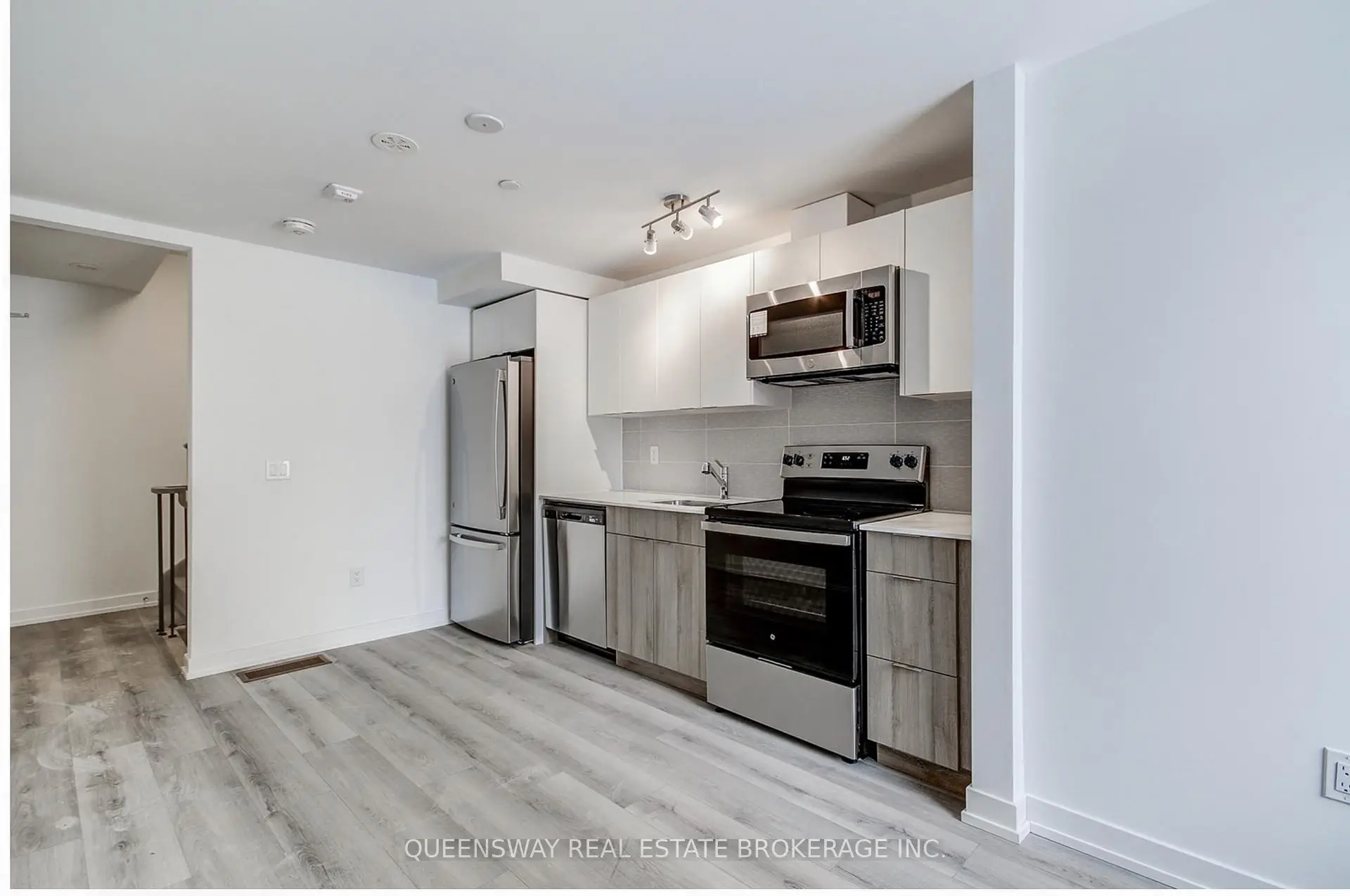 Toronto 共管镇屋