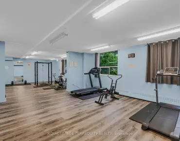 #816-180 Markham Rd Scarborough Village 2睡房2卫生间1车位, 出售价格349999.00加元