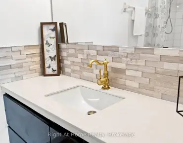 #1215-11753 Sheppard Ave E Rouge E11 2 beds 2 baths 2 garage 500000.00