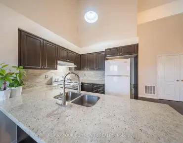 #48-651F Warden Ave Clairlea-Birchmount 3 beds 2 baths 3 garage 649000.00