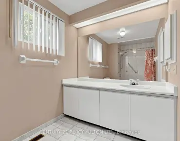 #TH26-2472 Eglinton Ave E Eglinton East 3睡房4卫生间2车位, 出售价格659999.00加元
