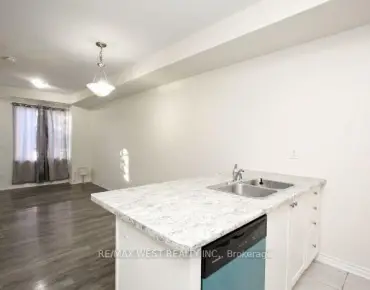 
            #12-15 Heron Park Pl West Hill 3睡房3卫生间1车位, 出售价格609000.00加元                    
