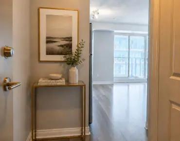 #1504-50 Town Centre Crt Bendale 1睡房1卫生间1车位, 出售价格399900.00加元
