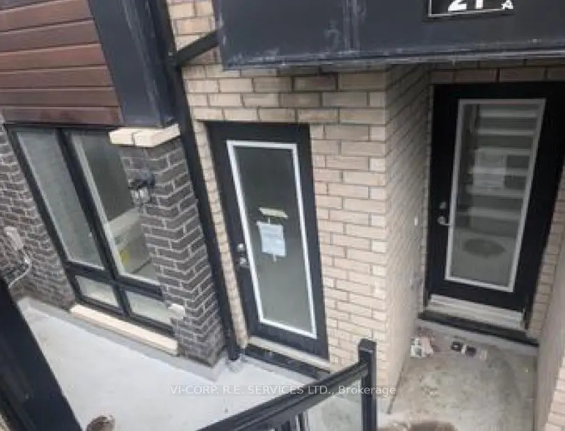 Toronto 共管镇屋