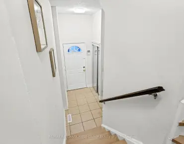 
            #196-41 Collinsgrove Rd West Hill 3睡房2卫生间2车位, 出售价格675000.00加元                    