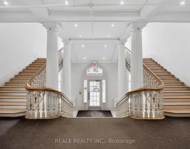 
#PH802-201 Carlaw Ave South Riverdale 1 beds 2 baths 1 garage 999000.00        