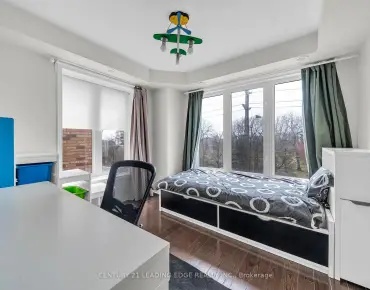 #53-653A Warden Ave Clairlea-Birchmount 3 beds 2 baths 3 garage 499000.00