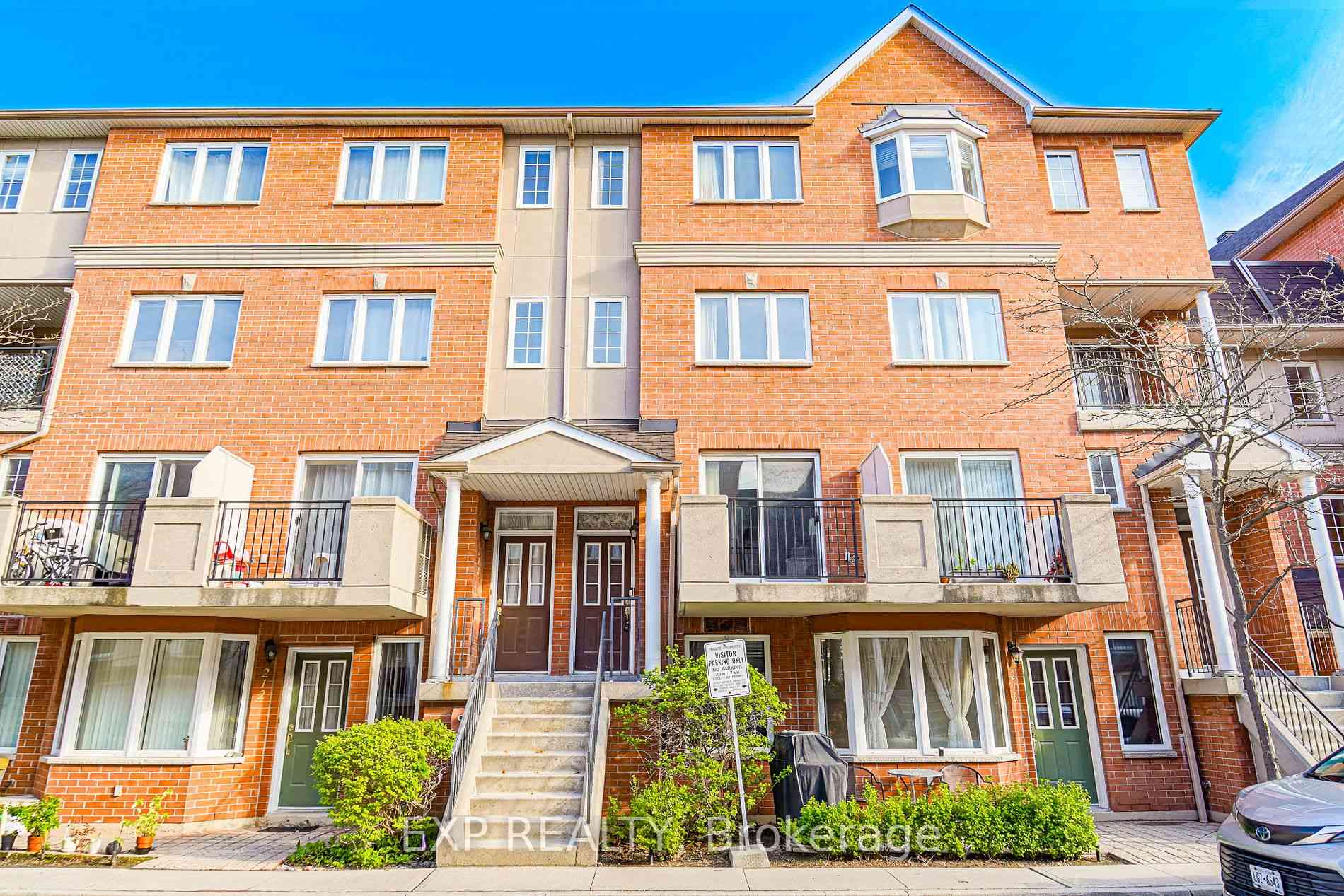 Toronto condo townhouses