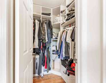 
            #217-11121 Yonge St Devonsleigh 2睡房2卫生间1车位, 出售价格779000.00加元                    