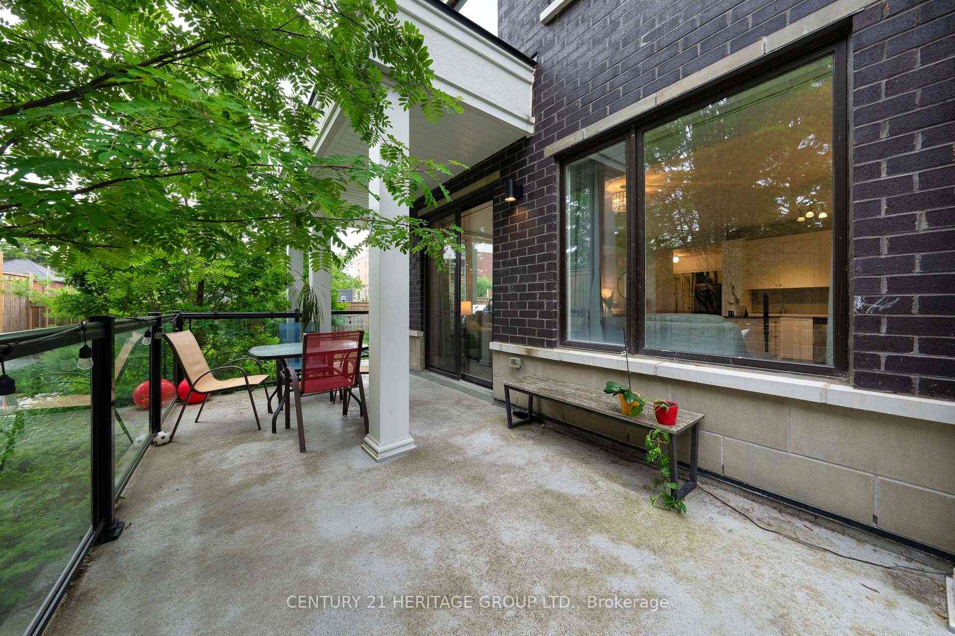 Aurora condo townhouses