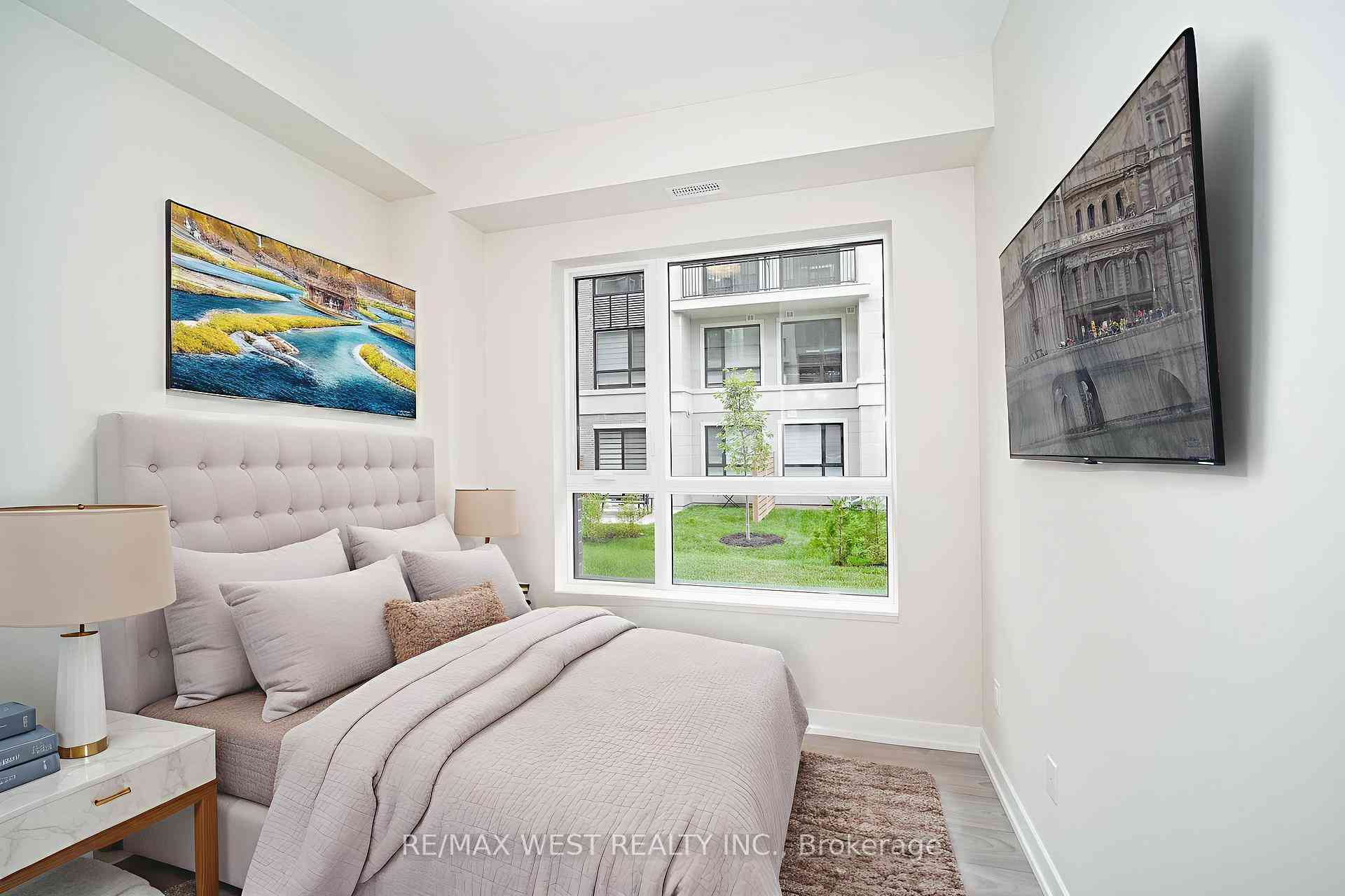 Richmond Hill 共管镇屋