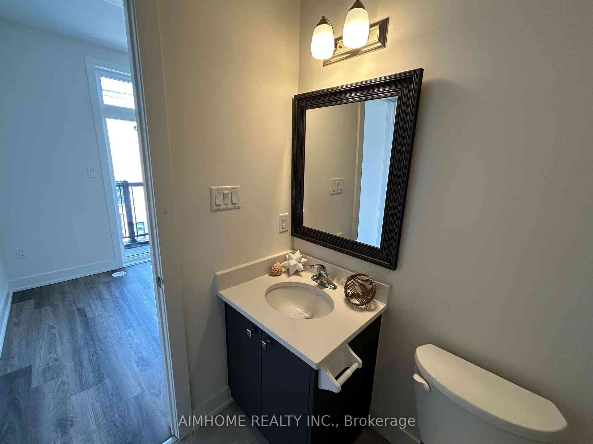 Richmond Hill condo townhouses