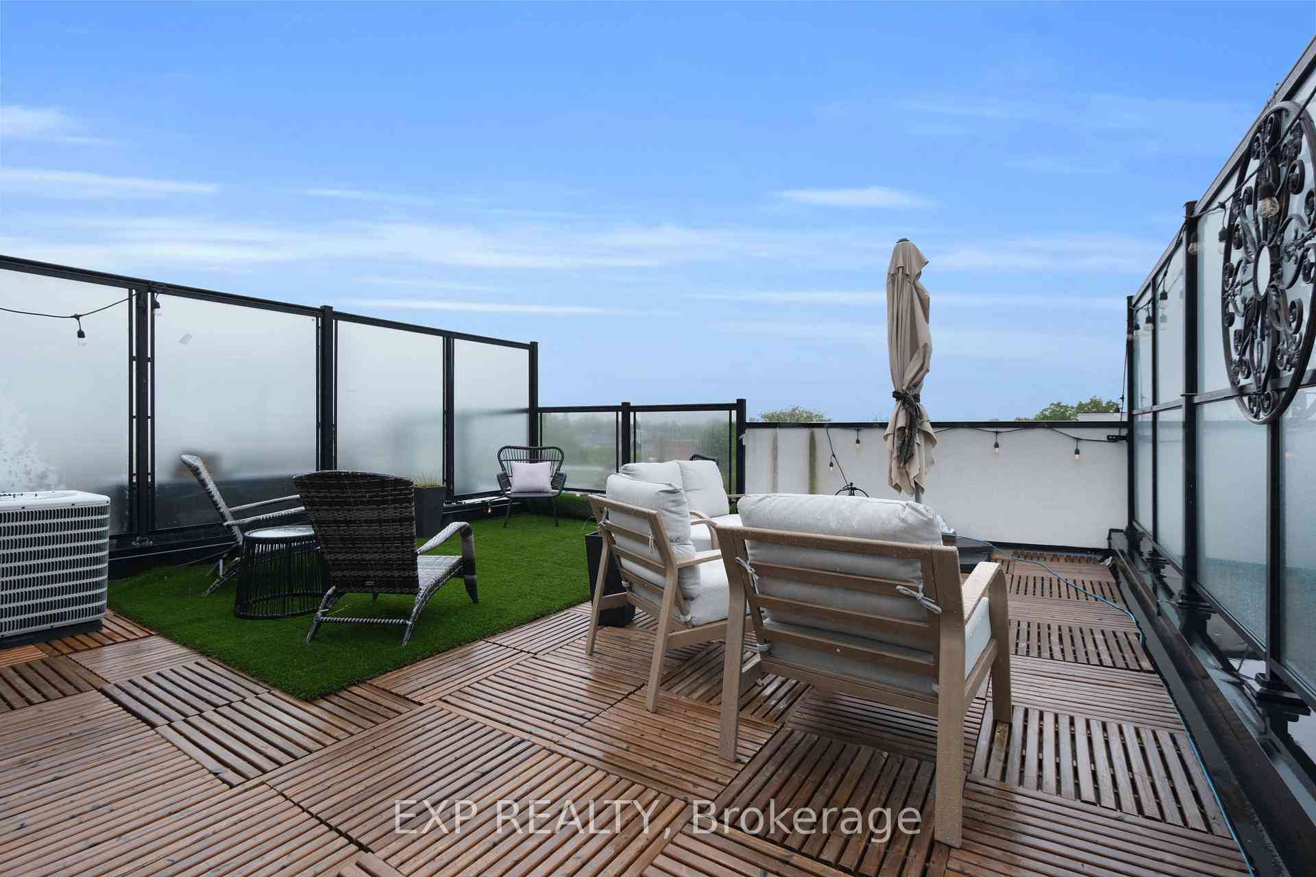 Aurora condo townhouses