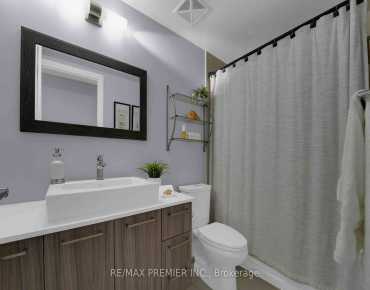 #426-4800 Highway 7 N/A East Woodbridge 2睡房1卫生间1车位, 出售价格654900.00加元