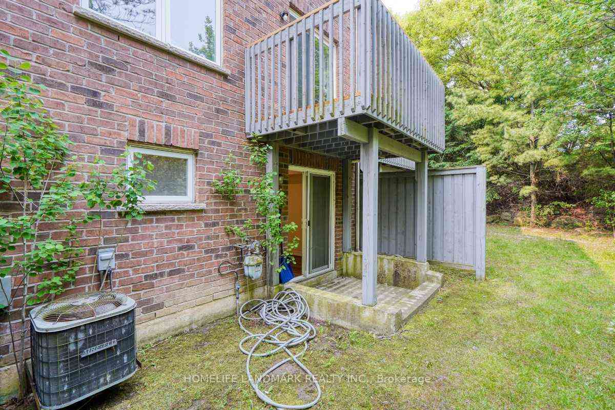 Richmond Hill condo townhouses