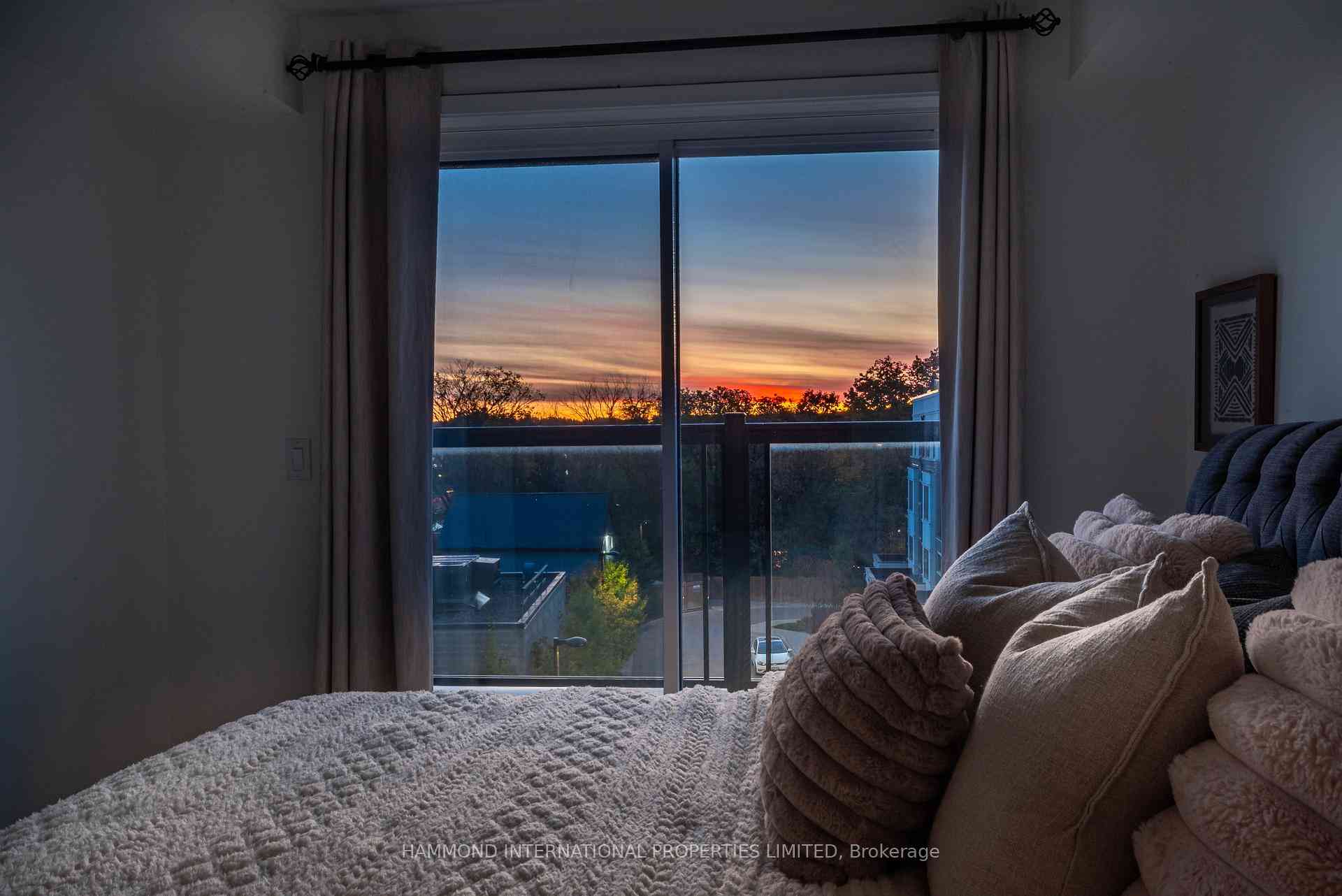 Aurora condo townhouses