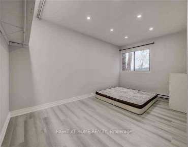 
            24 Springfair Ave Aurora Village 3睡房2卫生间1车位, 出售价格520000.00加元                    