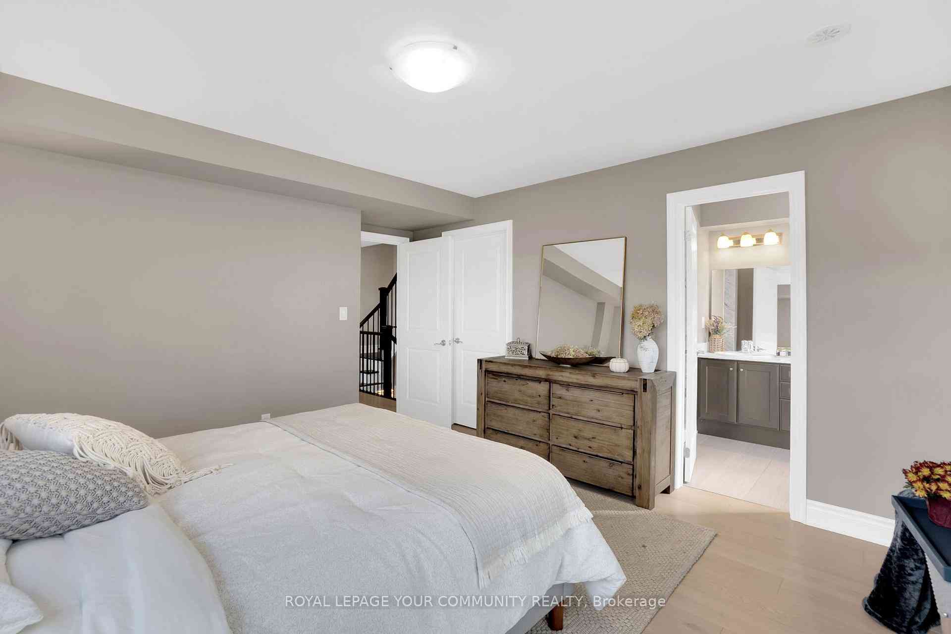 Vaughan 共管镇屋