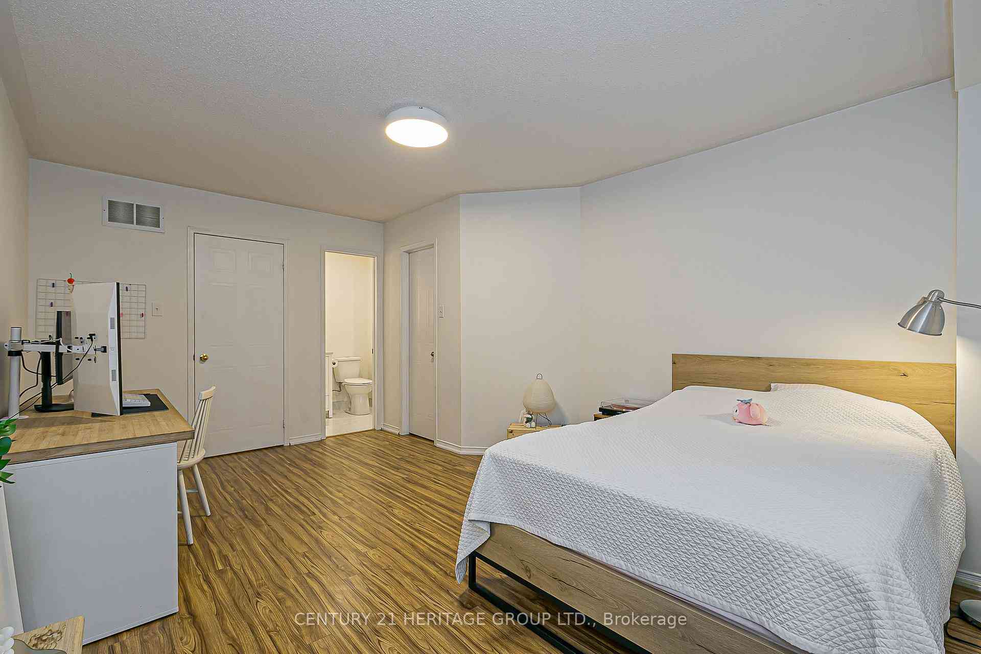 Richmond Hill condo townhouses