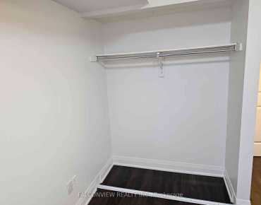 
            #125-318 John St Aileen-Willowbrook 2睡房2卫生间2车位, 出售价格629999.00加元                    