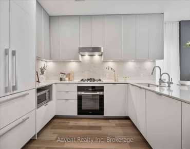 #127W-8 Cedarland Dr Unionville 3 beds 3 baths 2 garage 1499900.00