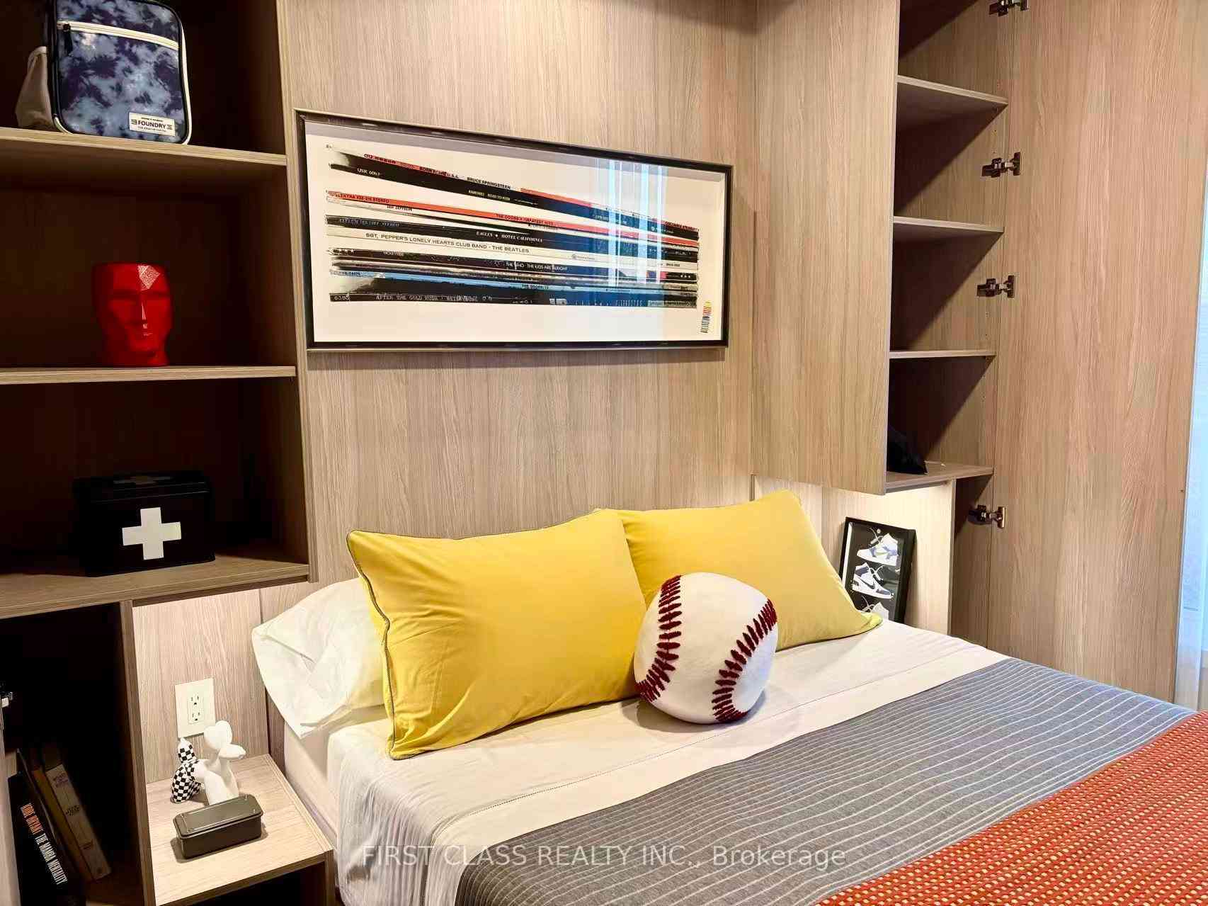 Vaughan 共管镇屋