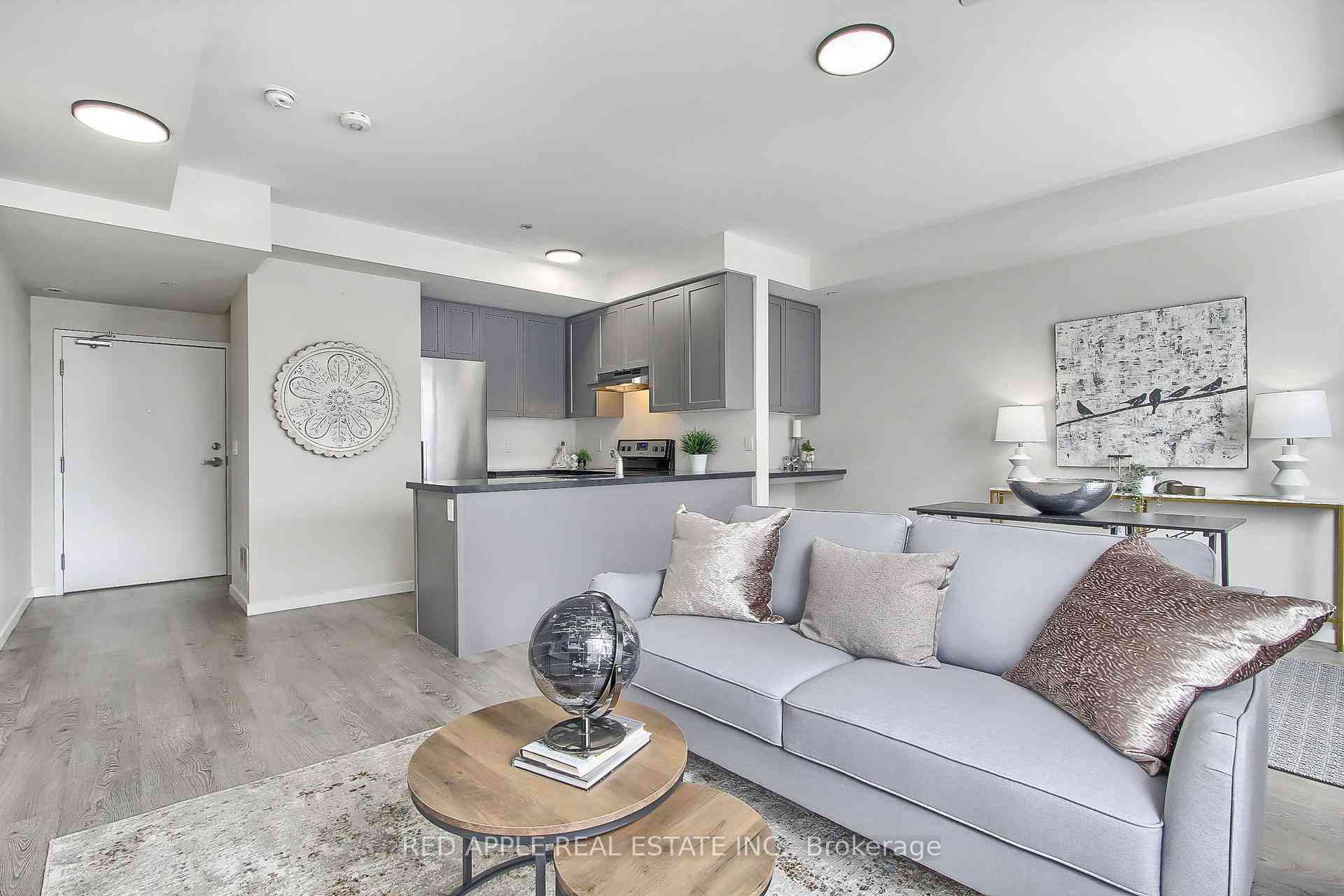 Aurora condo townhouses