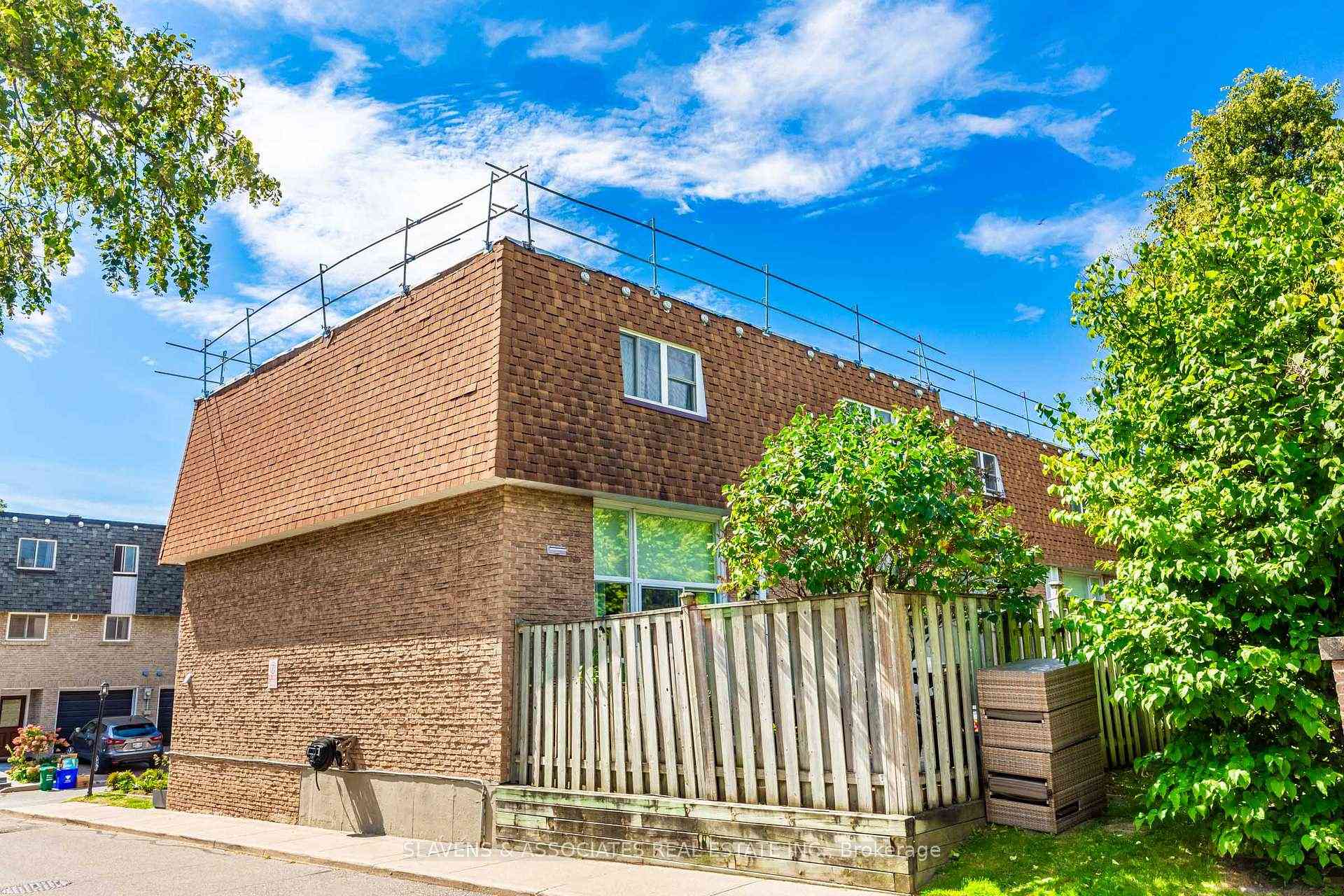 Markham 共管镇屋