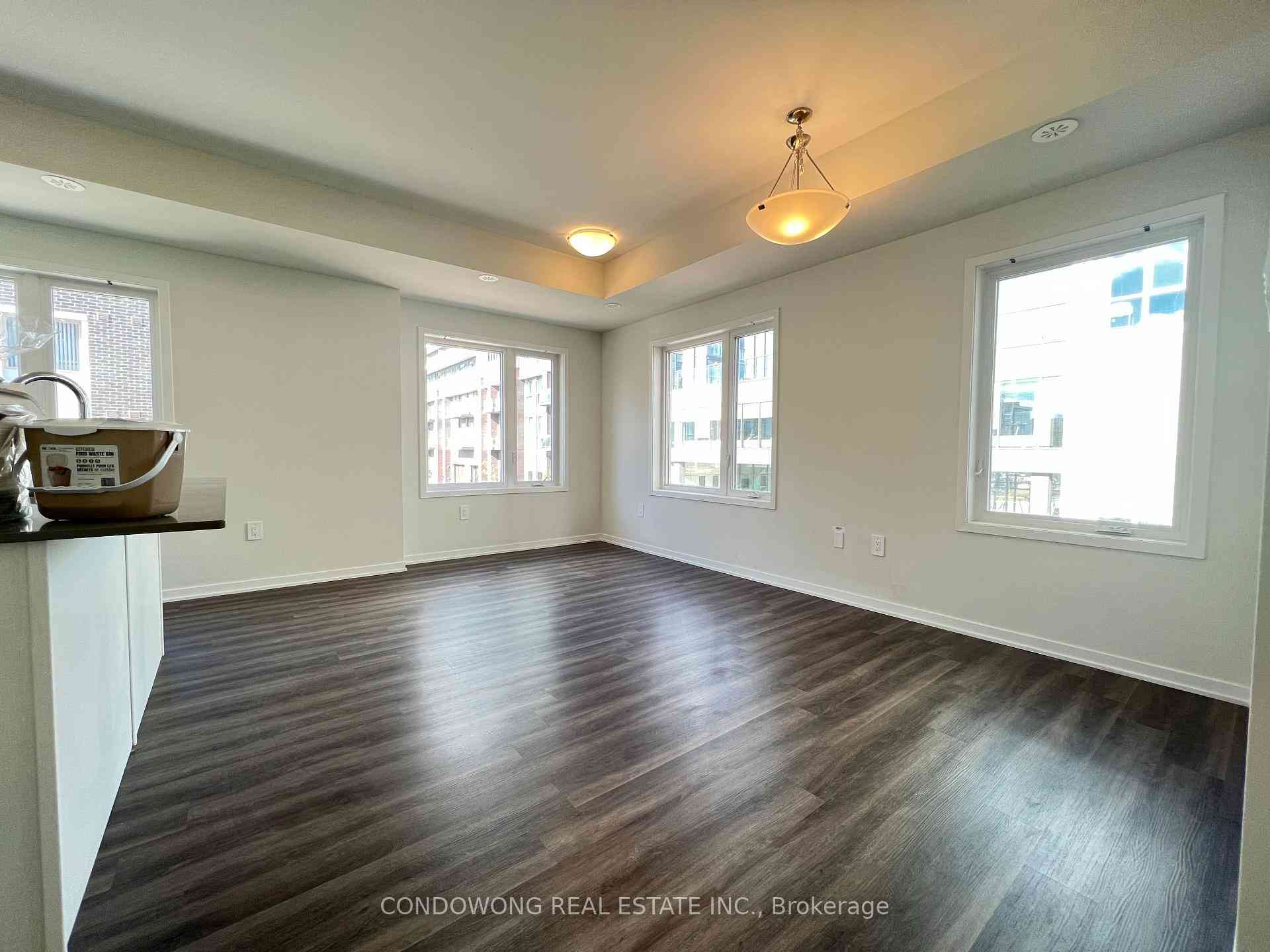 Vaughan 共管镇屋