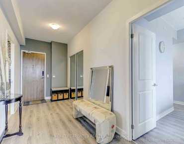 
            #904-100 Eagle Rock Way W Maple 2睡房3卫生间1车位, 出售价格1050000.00加元                    