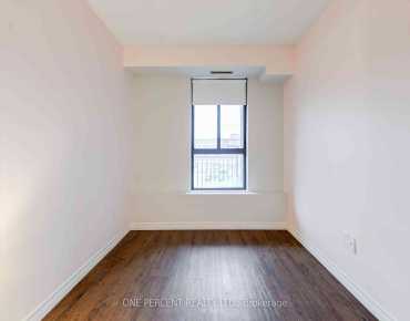 #406-15390 Yonge St Aurora Heights 2 beds 1 baths 1 garage 514900.00