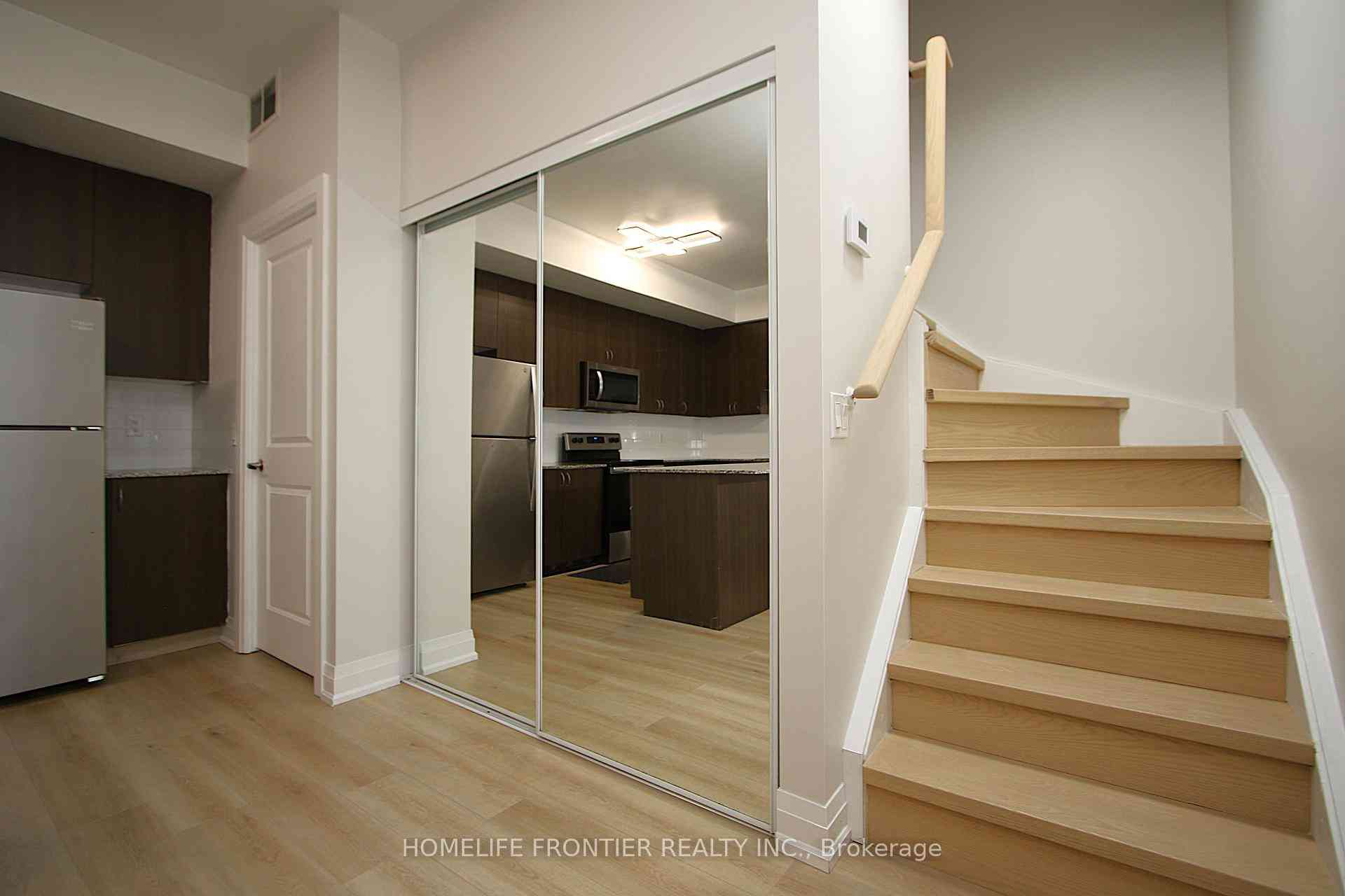 Vaughan condo townhouses