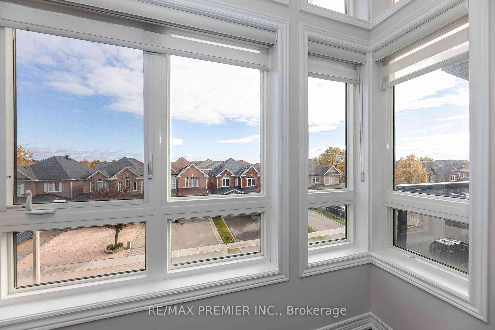 Vaughan 共管镇屋