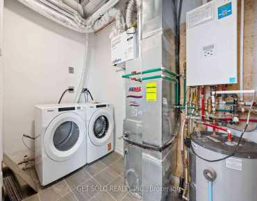 #18-18 Lytham Green Circ Glenway Estates 1 beds 1 baths 1 garage 499000.00