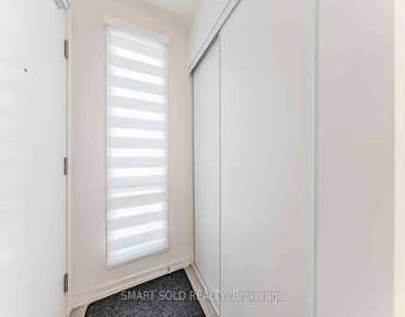 #31-24 Lytham Green Circ Glenway Estates 1 beds 1 baths 1 garage 560000.00