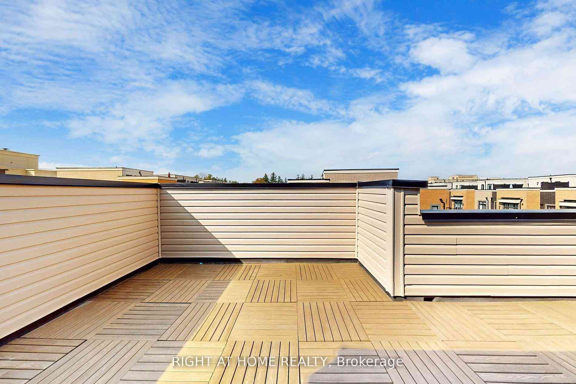 Richmond Hill 共管镇屋