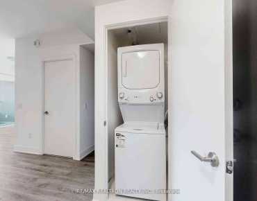 #415-185 Deerfield Rd Central Newmarket 1 beds 1 baths 1 garage 499999.00