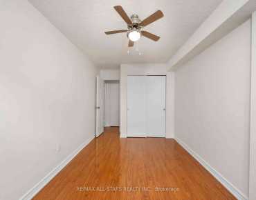 #410-20 William Roe Blvd Central Newmarket 2 beds 2 baths 1 garage 525000.00