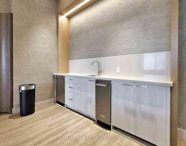 #LPH106-8960 Jane St Concord 2 beds 3 baths 2 garage 1088000.00